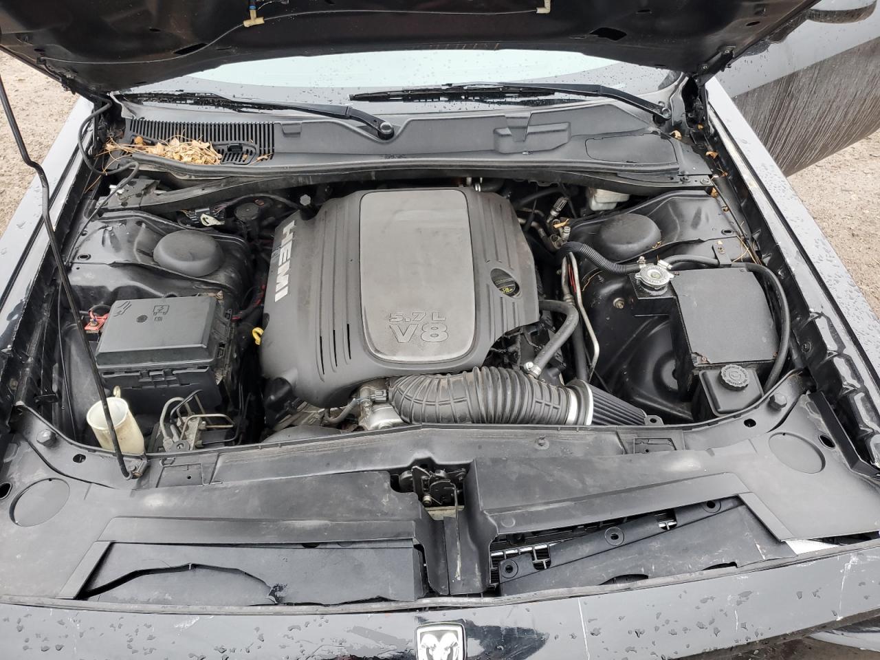2010 Dodge Challenger - Image 12
