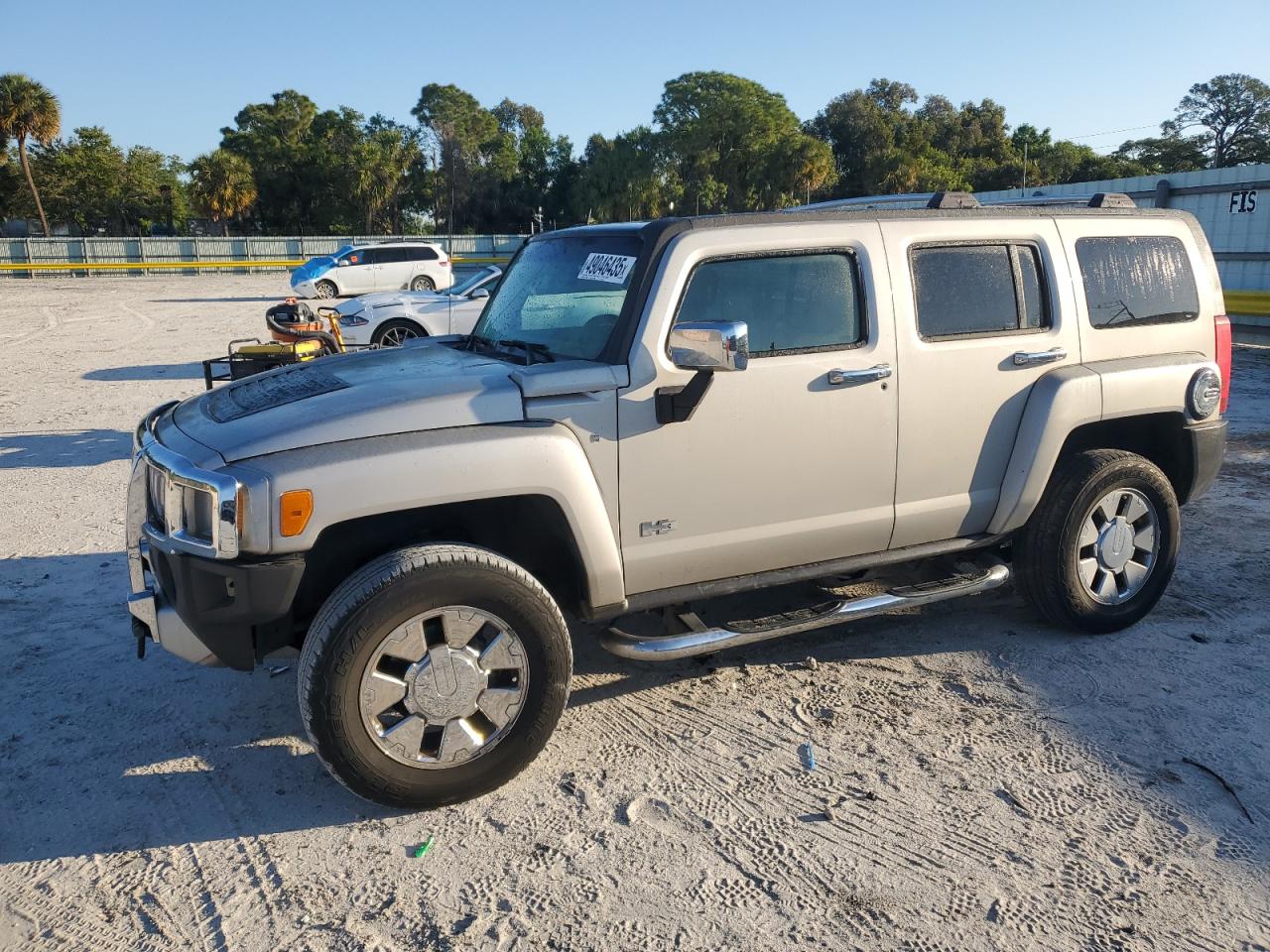 2009 Hummer H3 - Image 1