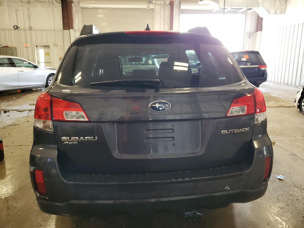 2012 Subaru Outback - Image 6