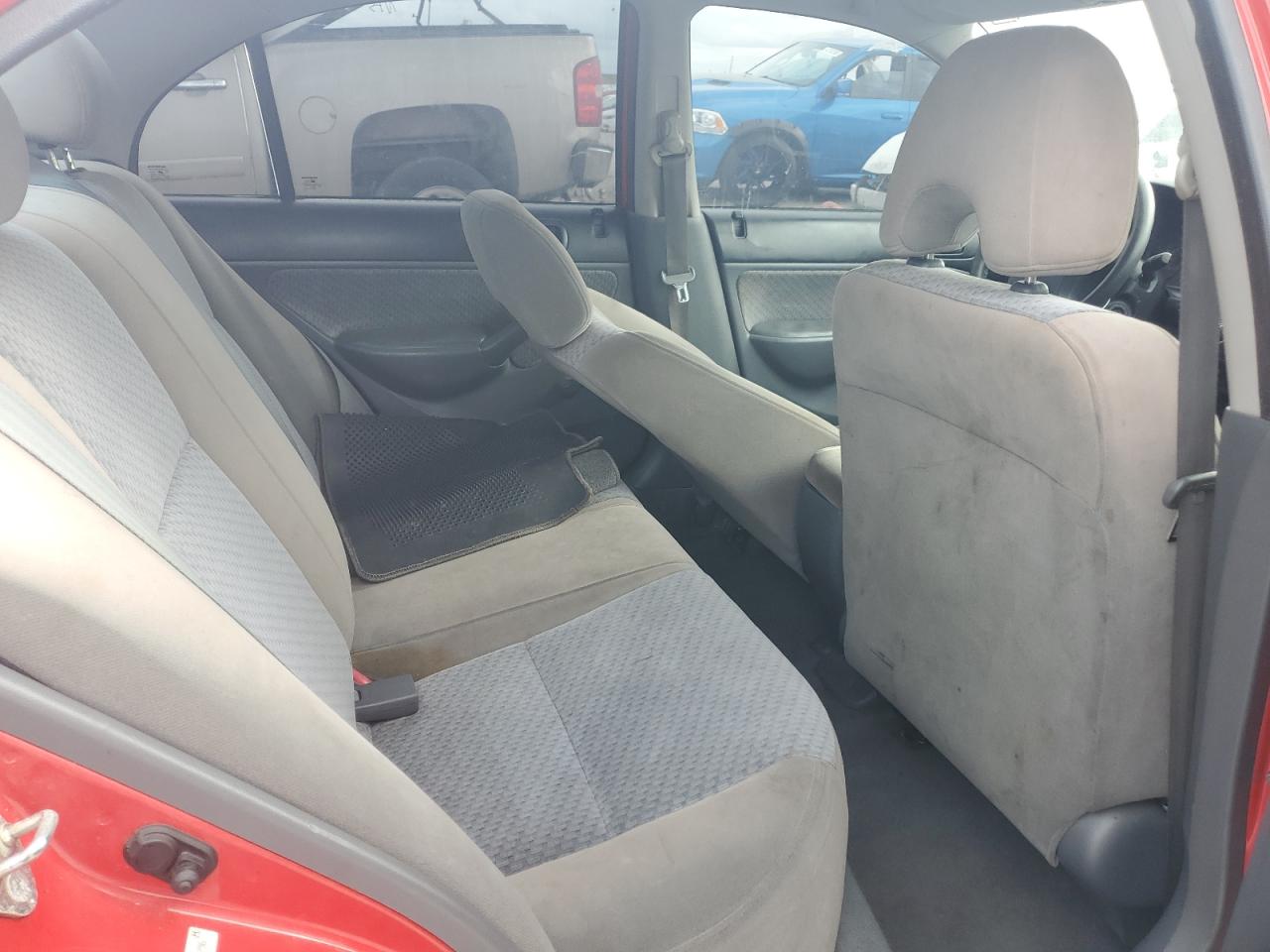 2005 Honda Civic - Image 10