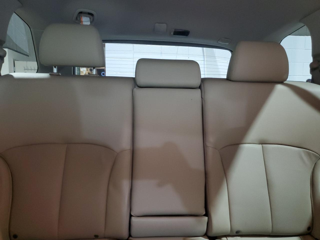 2013 Subaru Outback - Image 10