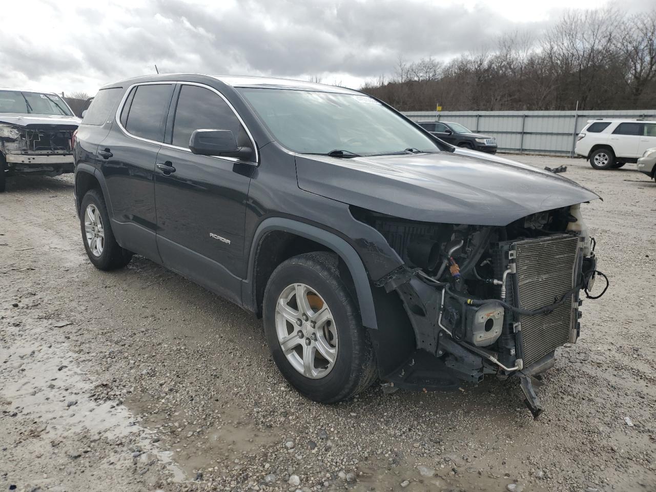 2017 GMC Acadia - Image 4