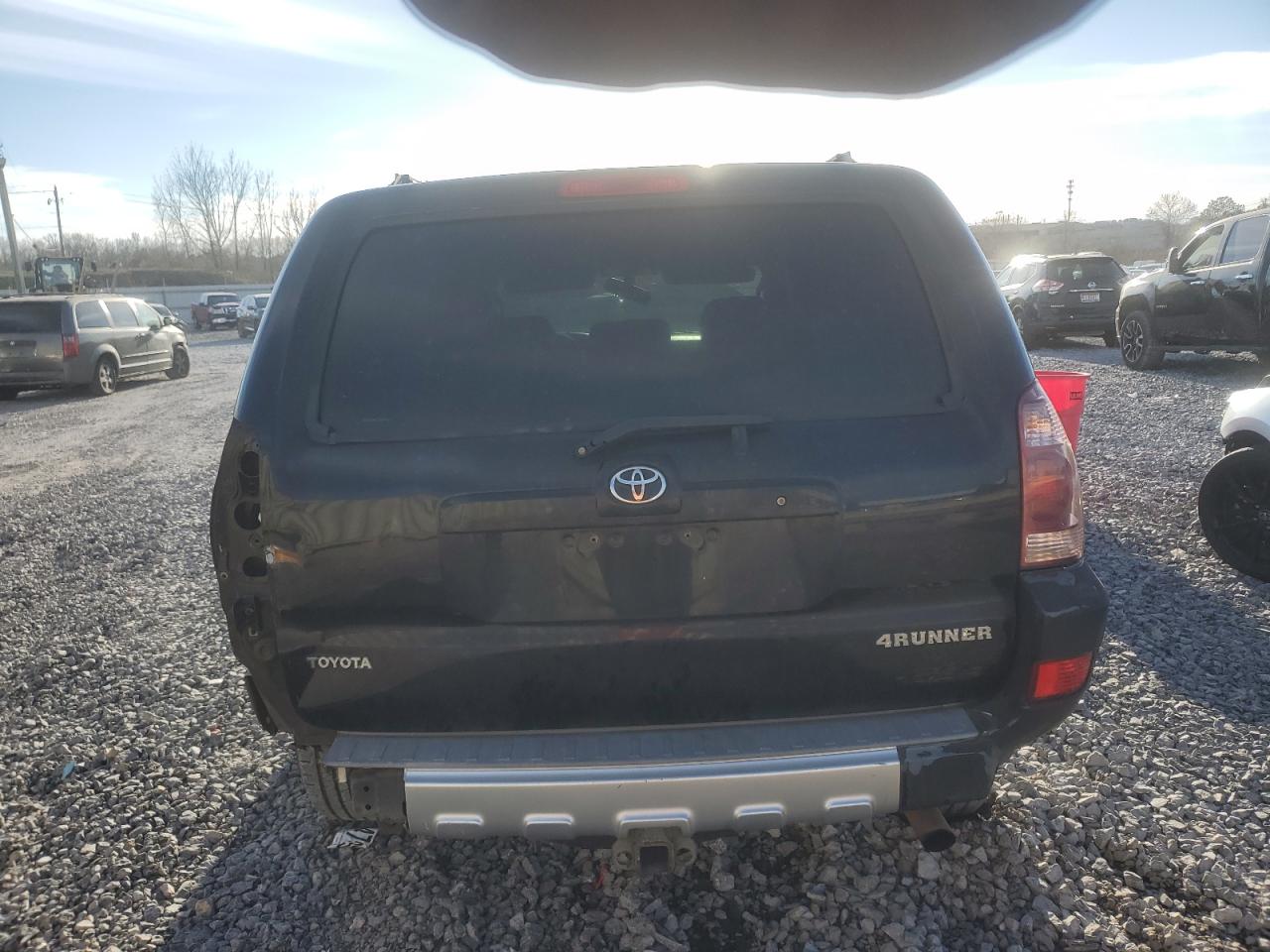 2004 Toyota 4Runner - Image 6