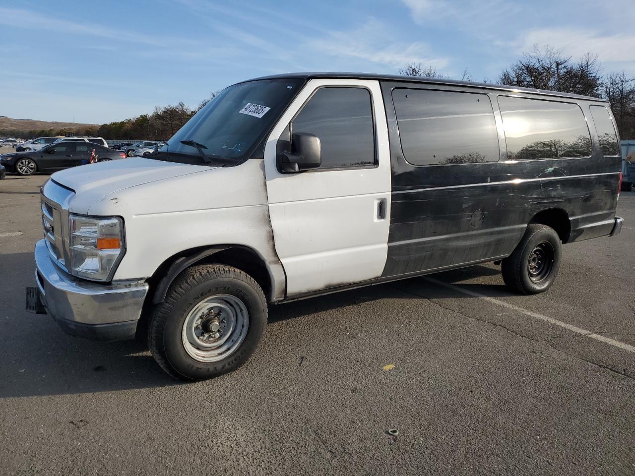 2012 Ford Econoline E350 Super Duty Wagon for Sale in Brookhaven, NY - Vandalism
