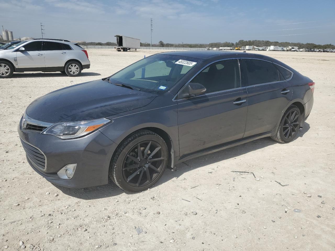 2013 Toyota Avalon - Image 1