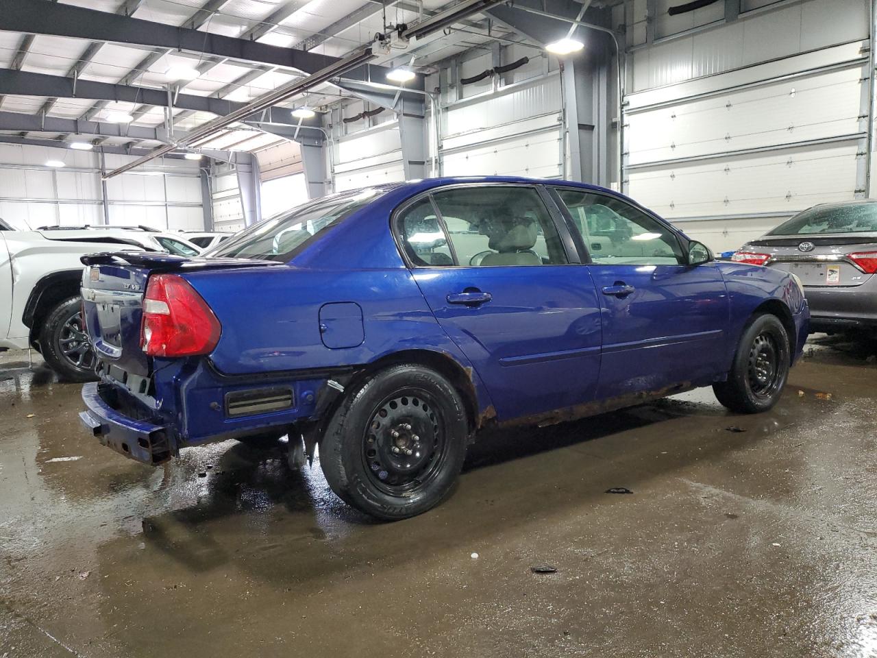 2005 Chevrolet Malibu - Image 3