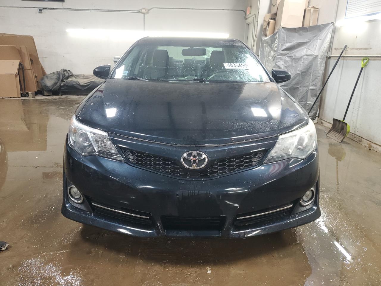 2014 Toyota Camry - Image 5