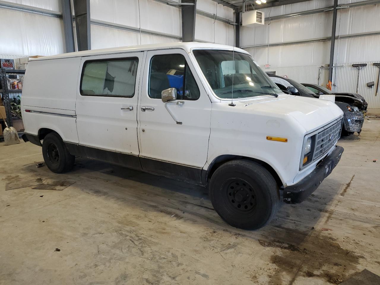 1990 Ford Econoline - Image 4