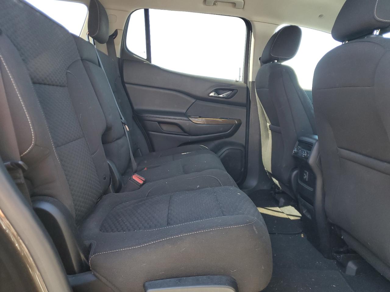 2019 GMC Acadia - Image 11