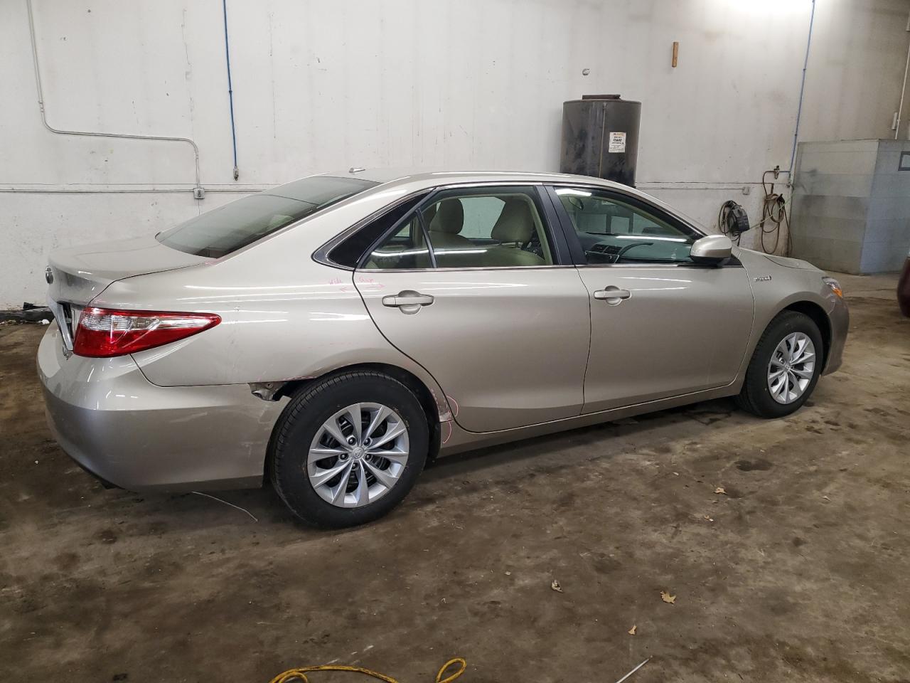 2016 Toyota Camry - Image 3