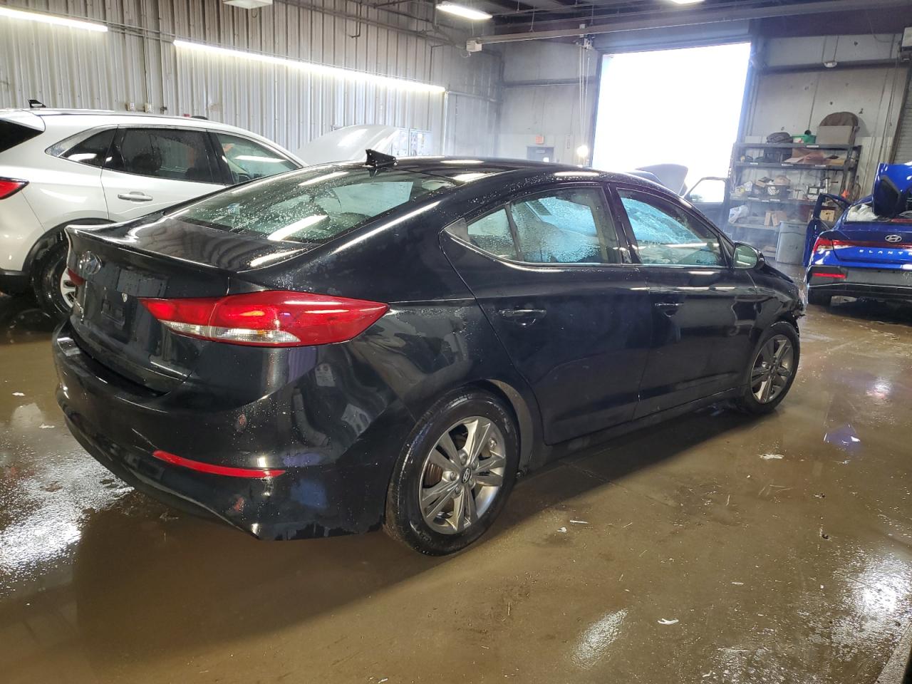 2017 Hyundai Elantra - Image 3