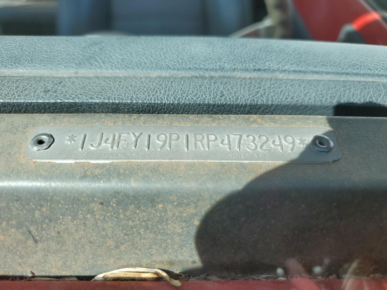 1994 Jeep Wrangler - Image 13