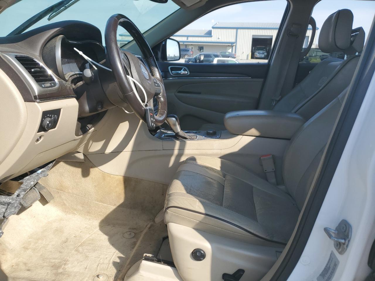 2017 Jeep Grand Cherokee - Image 7