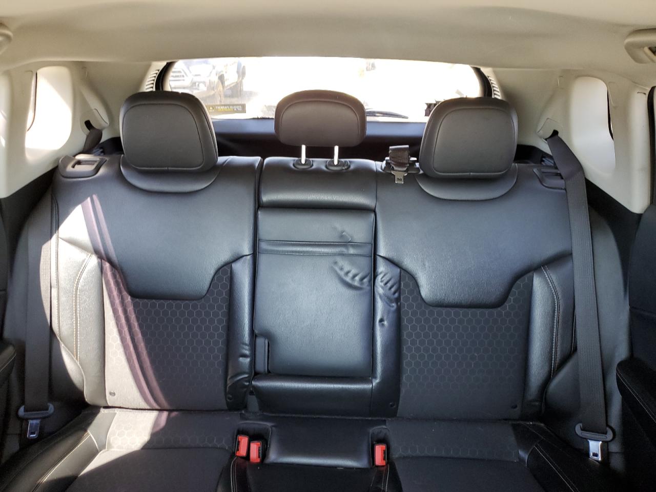 2020 Jeep Compass - Image 10