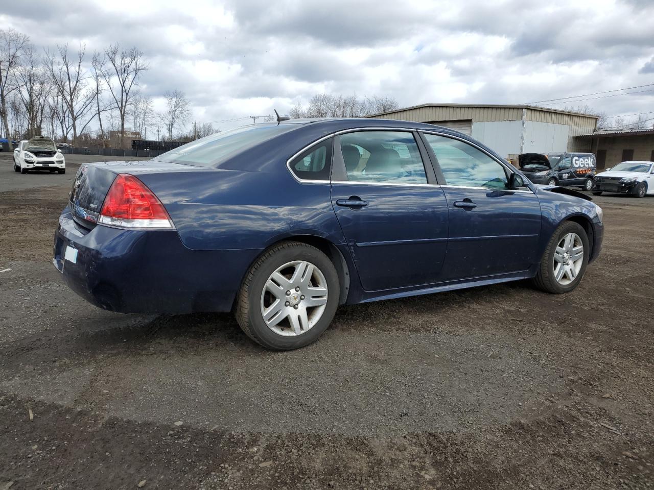 2011 Chevrolet Impala - Image 3