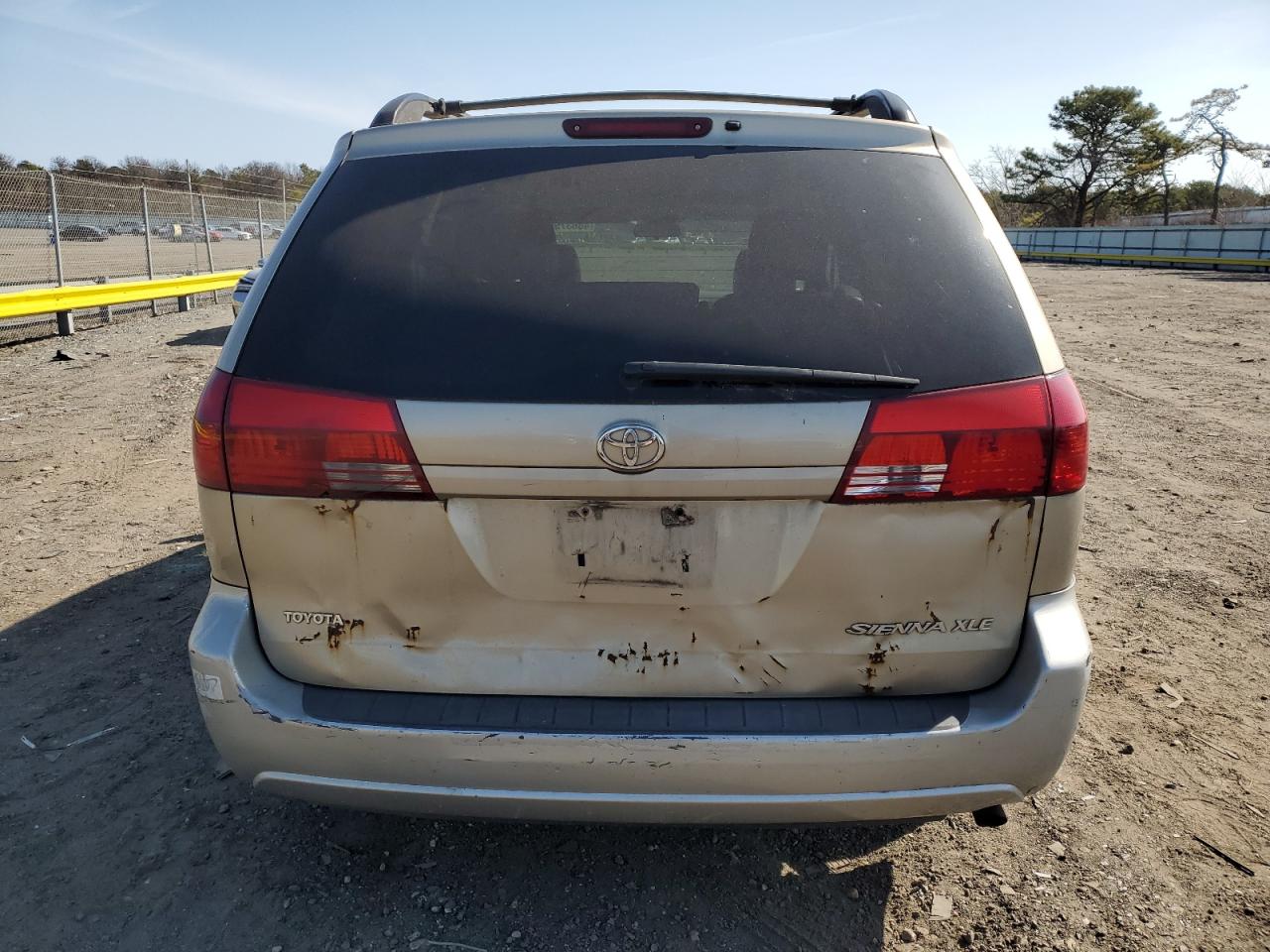 2002 Honda Cr-V Lx VIN: JHLRD78422C047806 Lot: 48637555