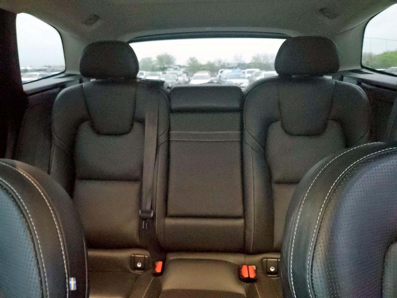 2018 Volvo Xc60 T6 VIN: LYVA22RL5JB082111 Lot: 51134445