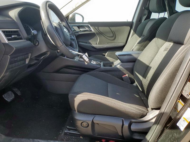  MITSUBISHI OUTLANDER 2022 Czarny
