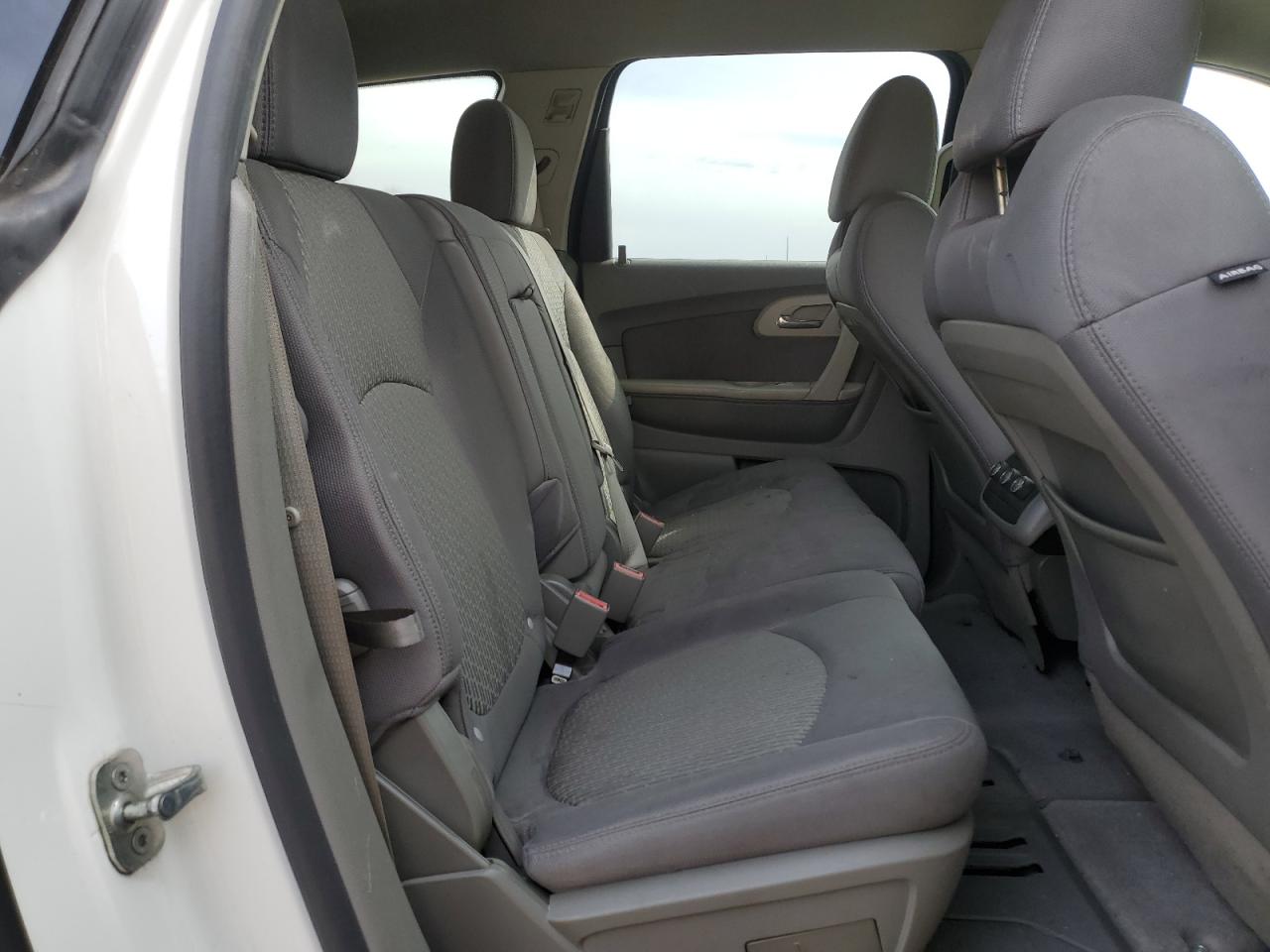 2012 Chevrolet Traverse - Image 11