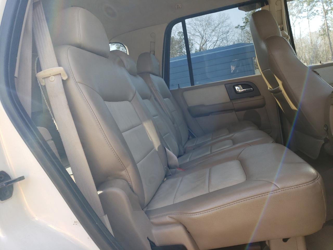 2006 Ford Expedition - Image 11