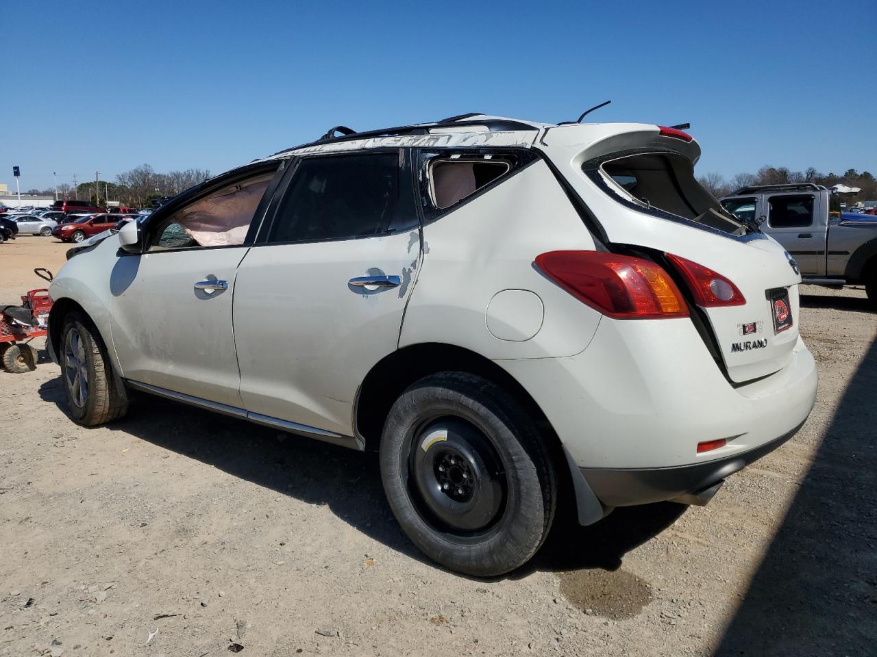 2009 Nissan Murano - Image 2