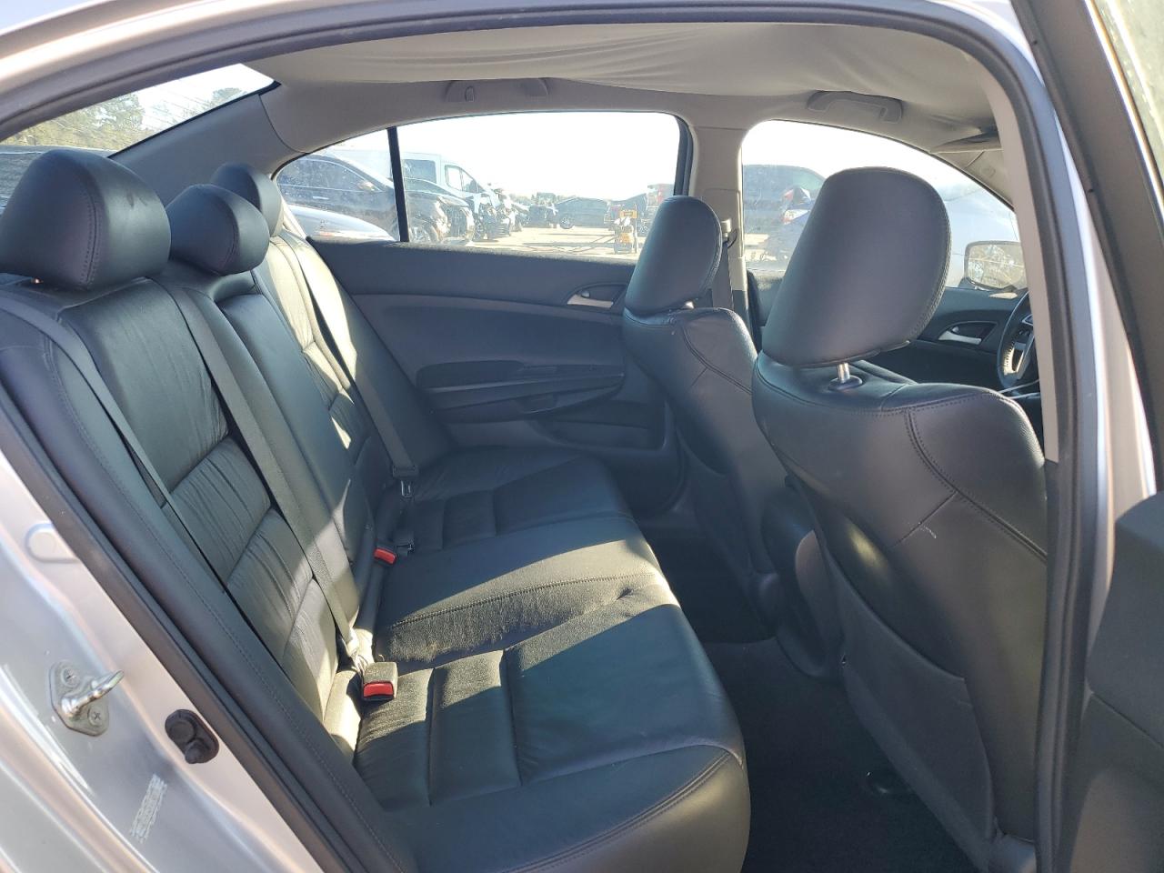 2012 Honda Accord - Image 10