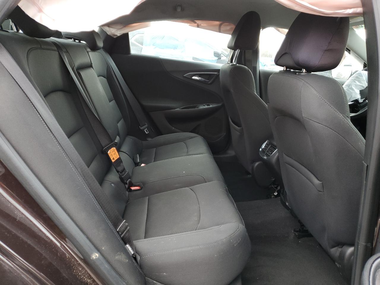 2016 Chevrolet Malibu - Image 10
