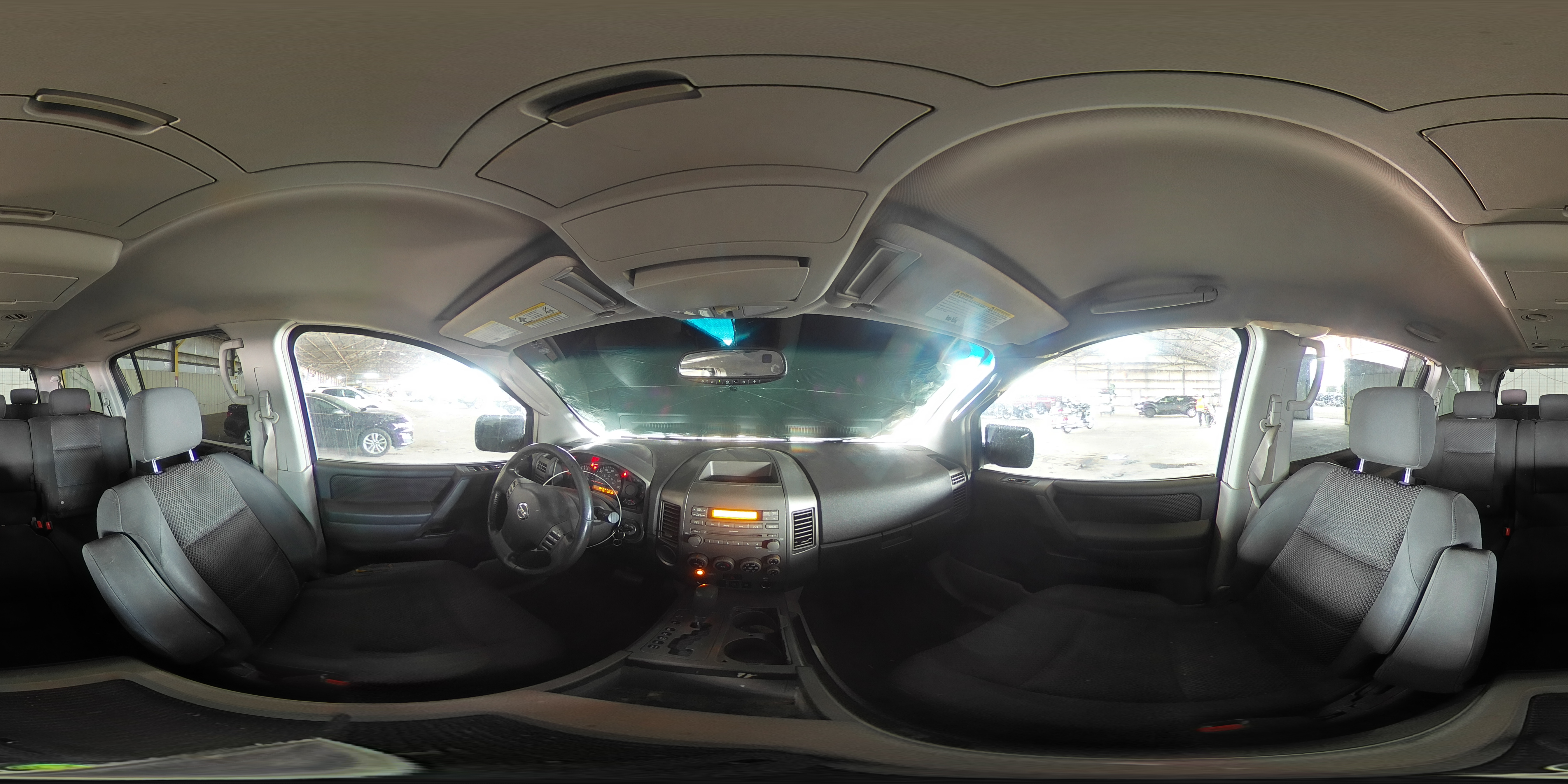 2004 Nissan Armada - Image 14