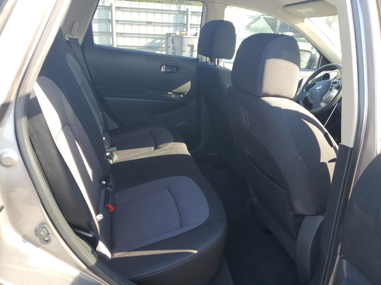 2011 Nissan Rogue - Image 11