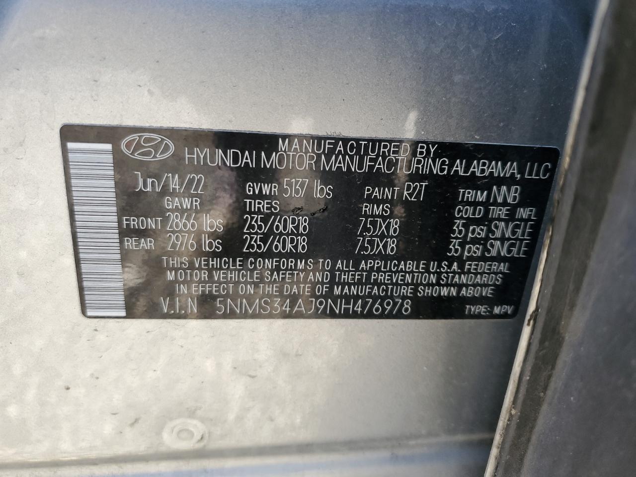 2022 Hyundai Santa Fe - Image 15