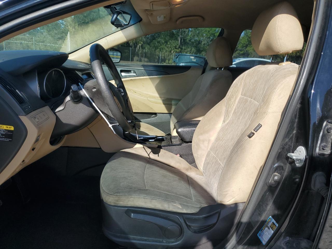 2012 Hyundai Sonata - Image 7