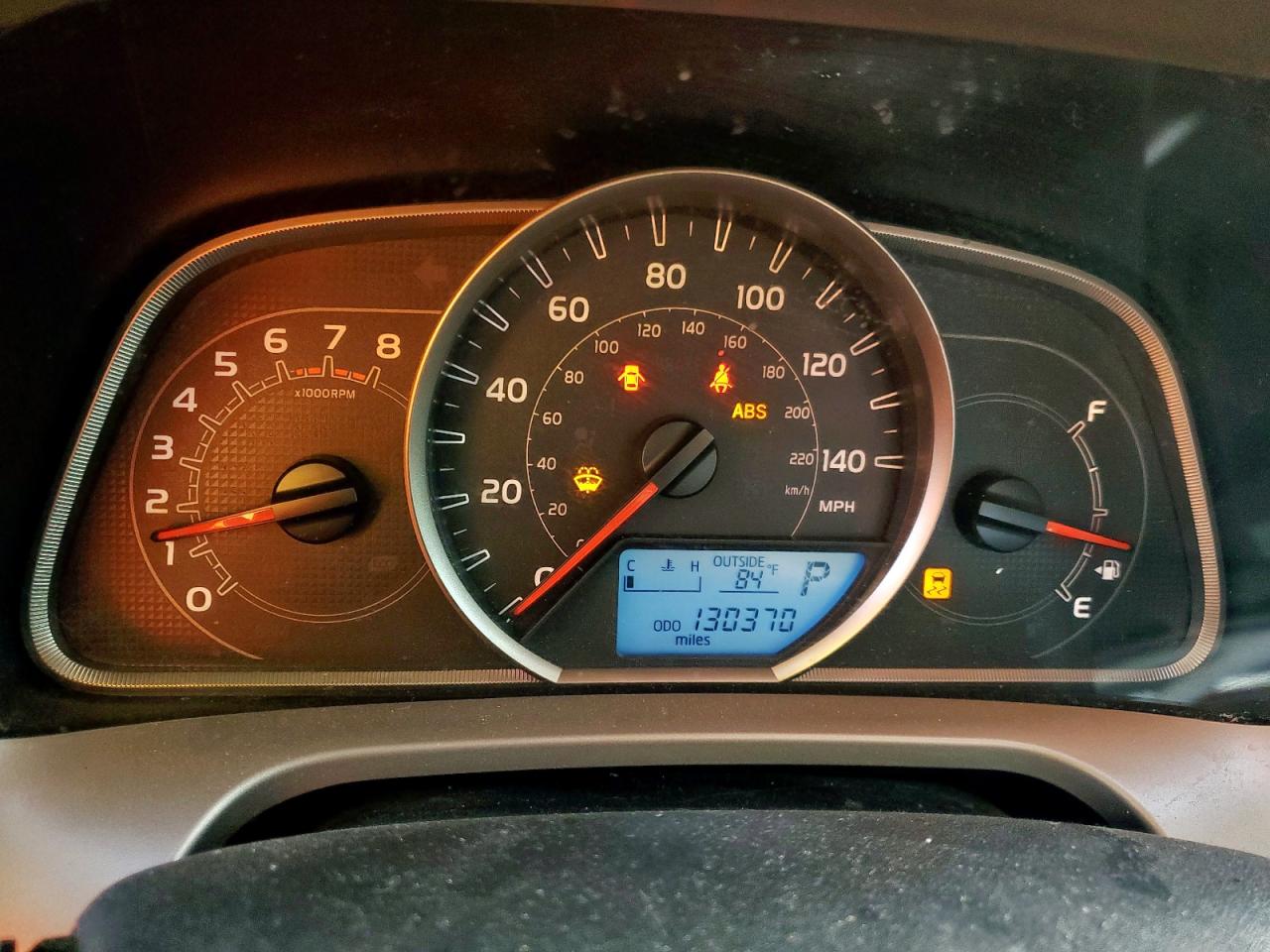2014 Toyota RAV 4 - Image 9