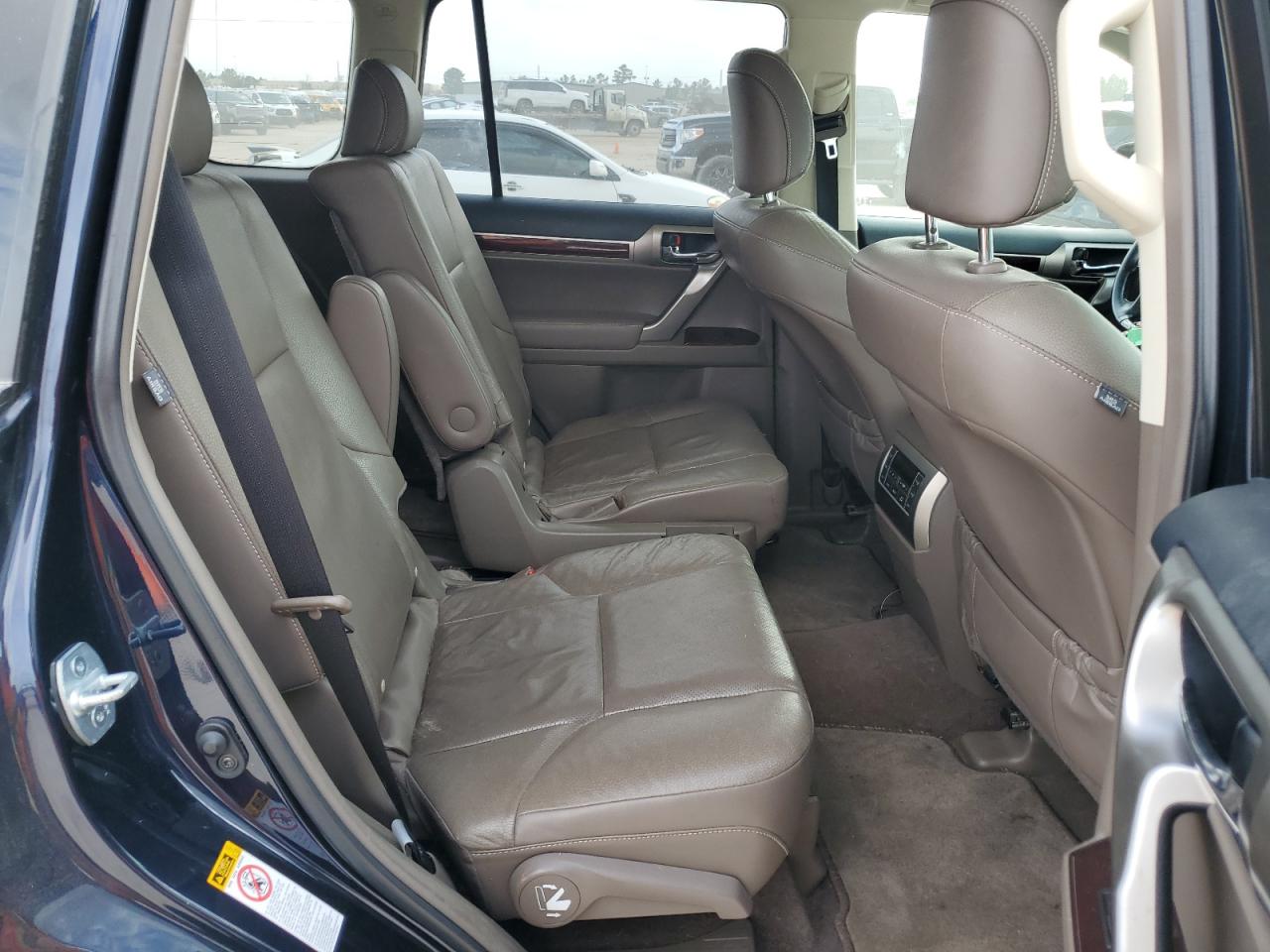 2017 Lexus GX - Image 11