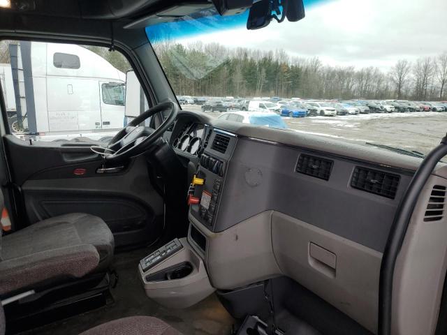 2017 PETERBILT 579 SEMI TRUCK