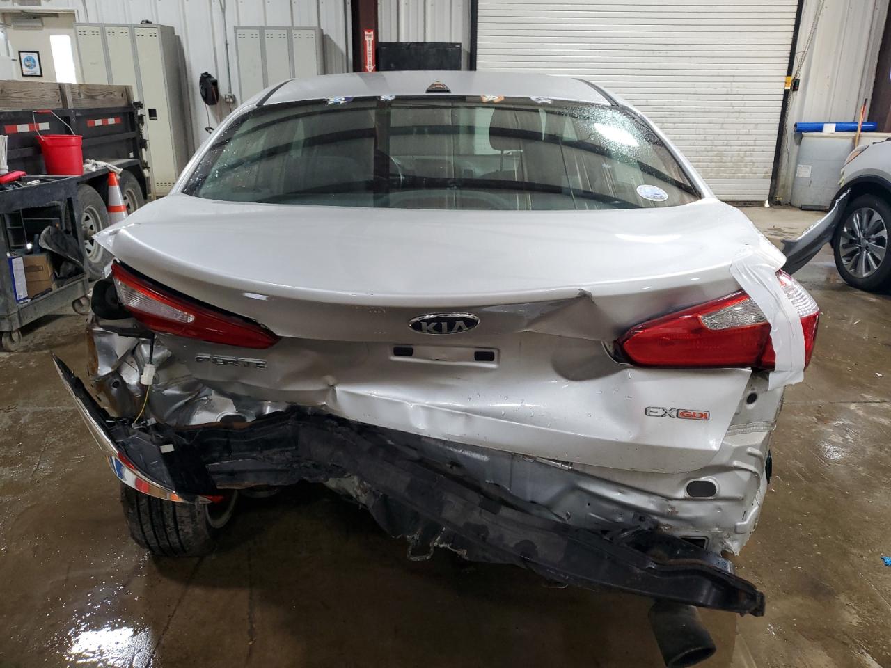 2015 Kia Forte - Image 6