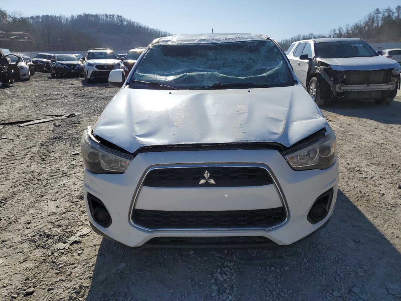 2013 Mitsubishi Outlander - Image 5