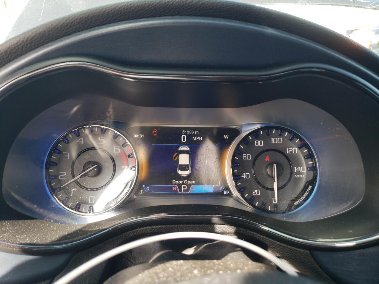 2015 Chrysler 200 - Image 9