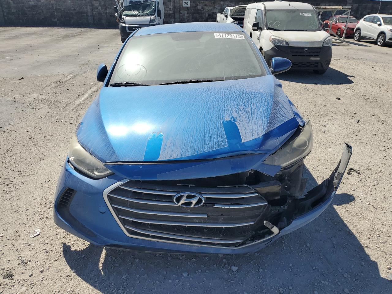 2017 Hyundai Elantra - Image 5