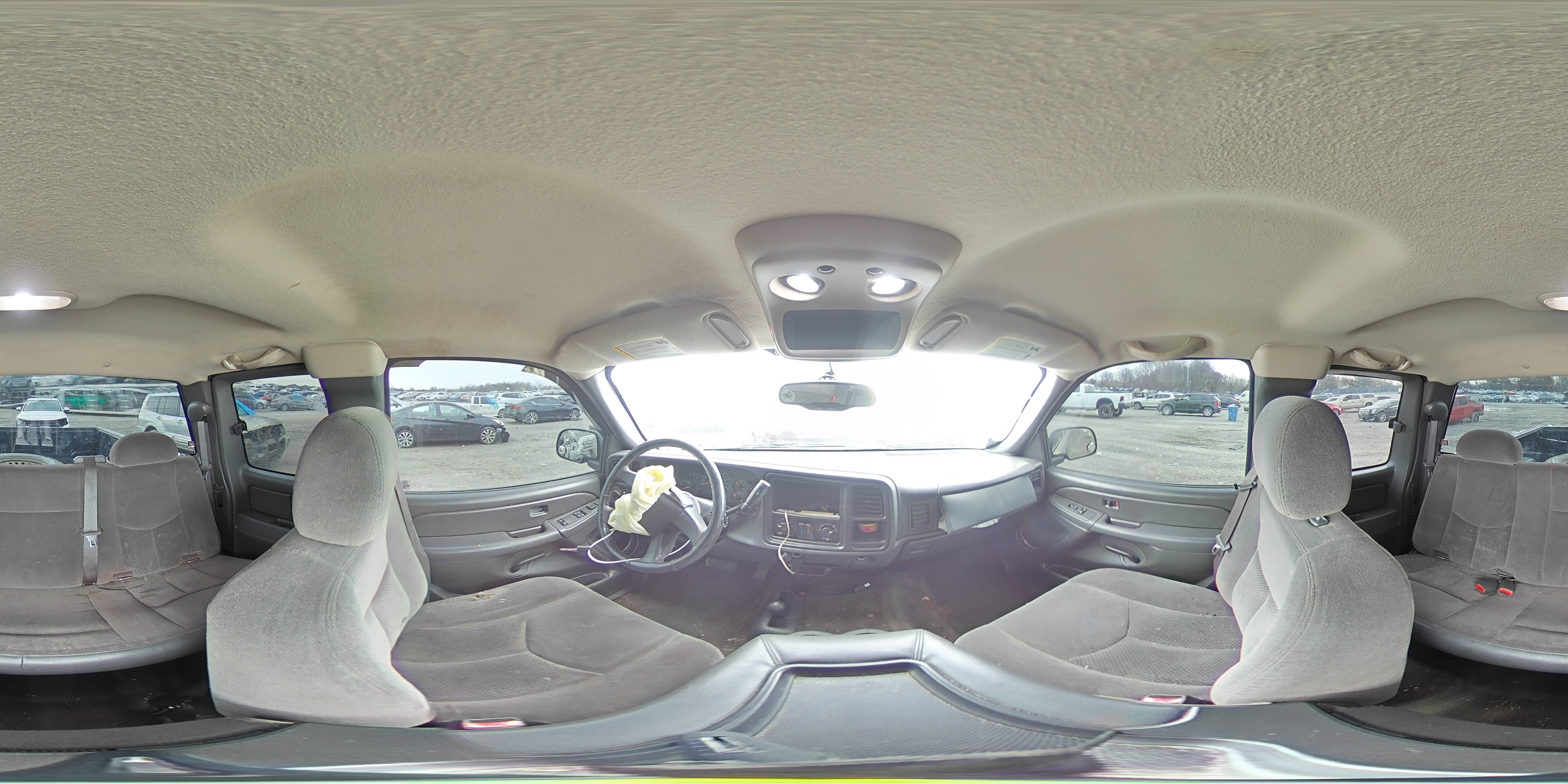 2006 Chevrolet Silverado - Image 13
