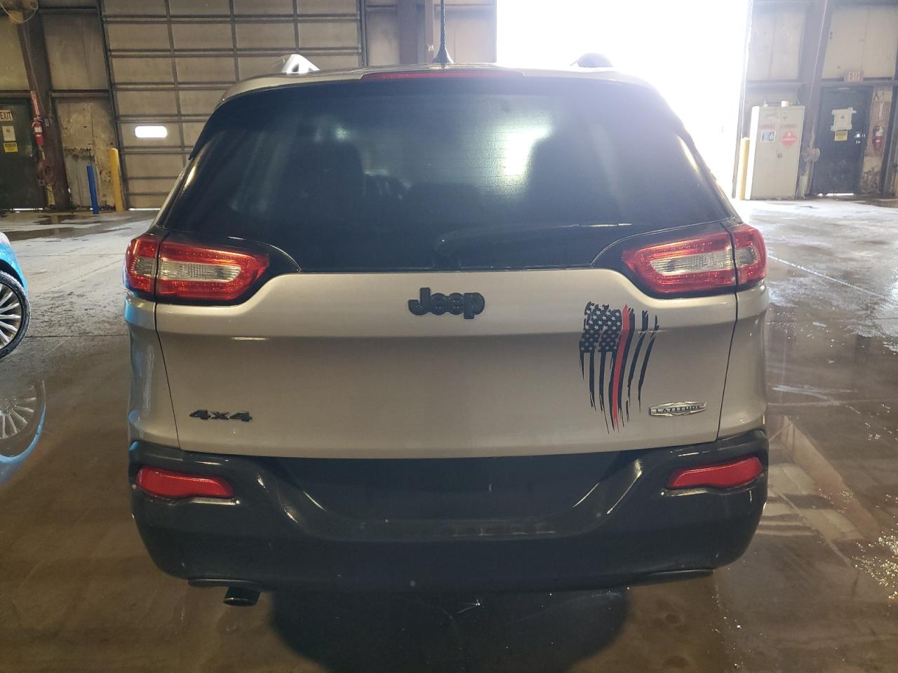 2014 Jeep Grand Cherokee - Image 6