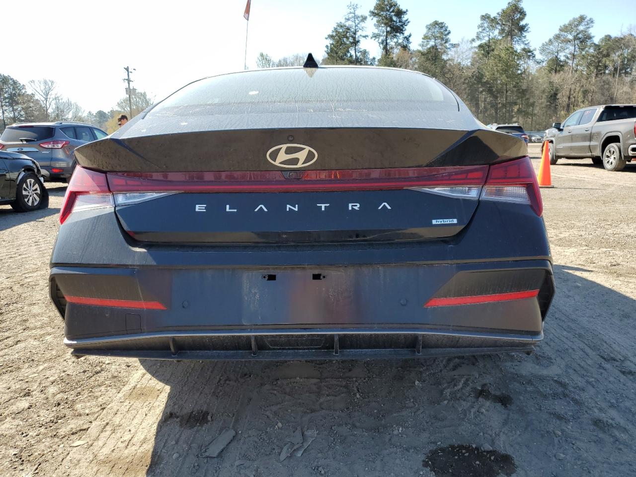 2024 Hyundai Elantra - Image 6