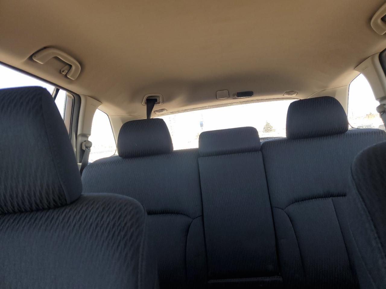 2012 Subaru Outback - Image 10