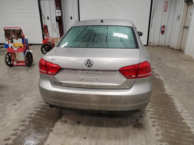  VOLKSWAGEN PASSAT 2013 Сріблястий