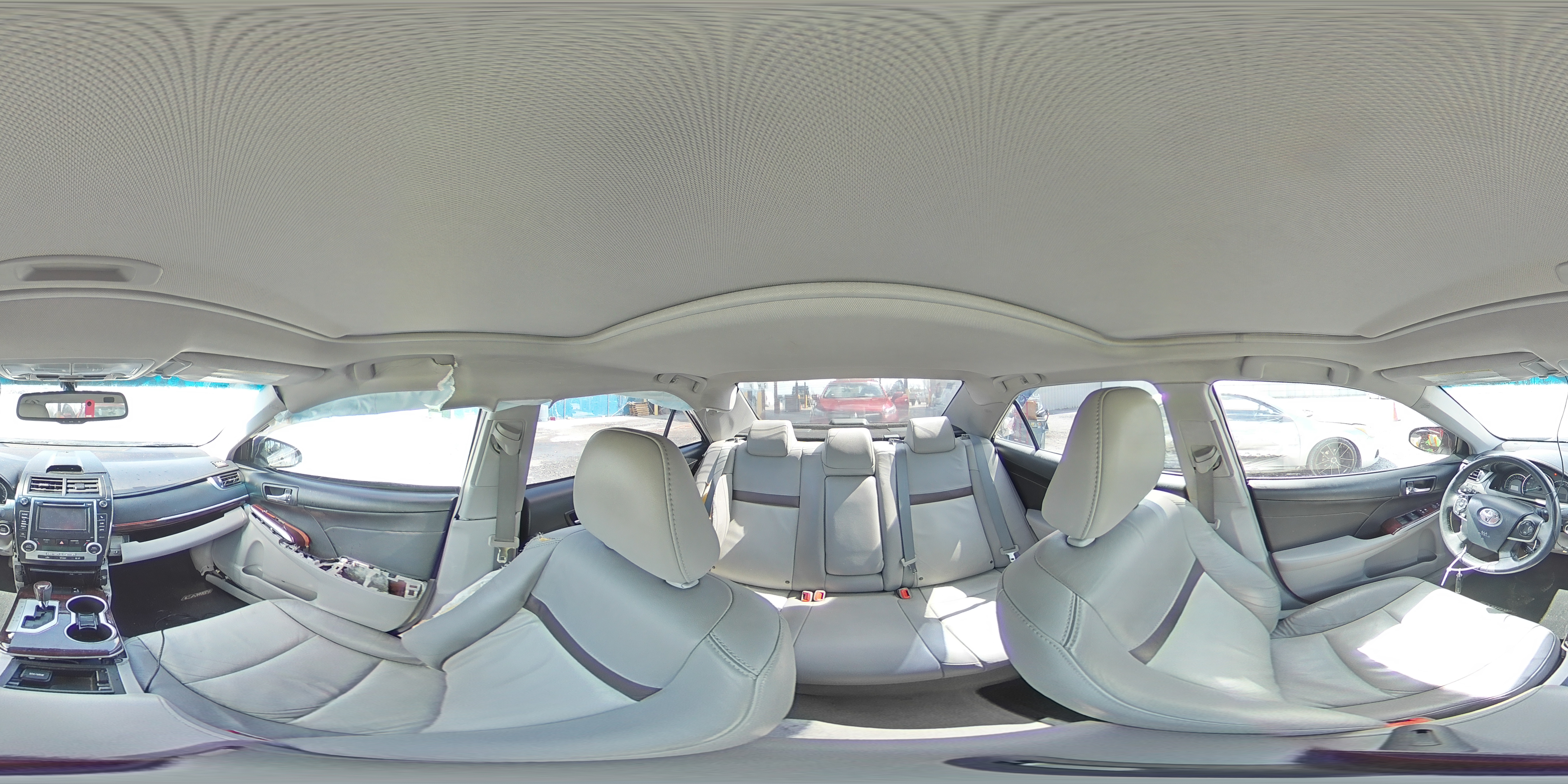 2014 Toyota Camry - Image 14