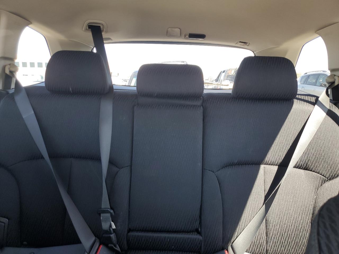 2011 Subaru Outback - Image 10