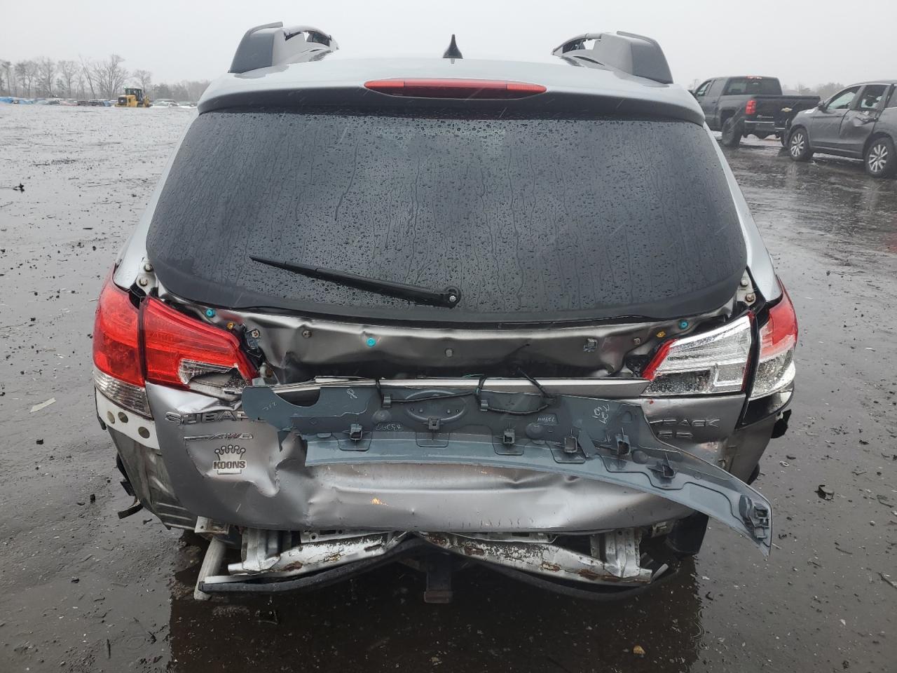 2011 Subaru Outback - Image 6