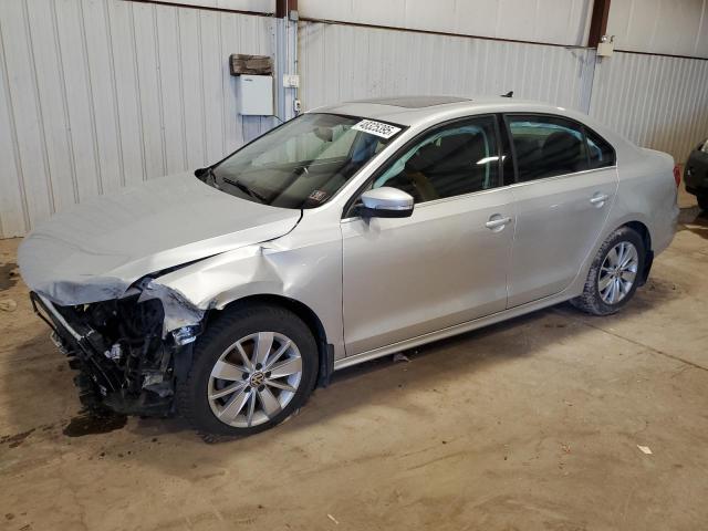  VOLKSWAGEN JETTA 2015 Серебристый