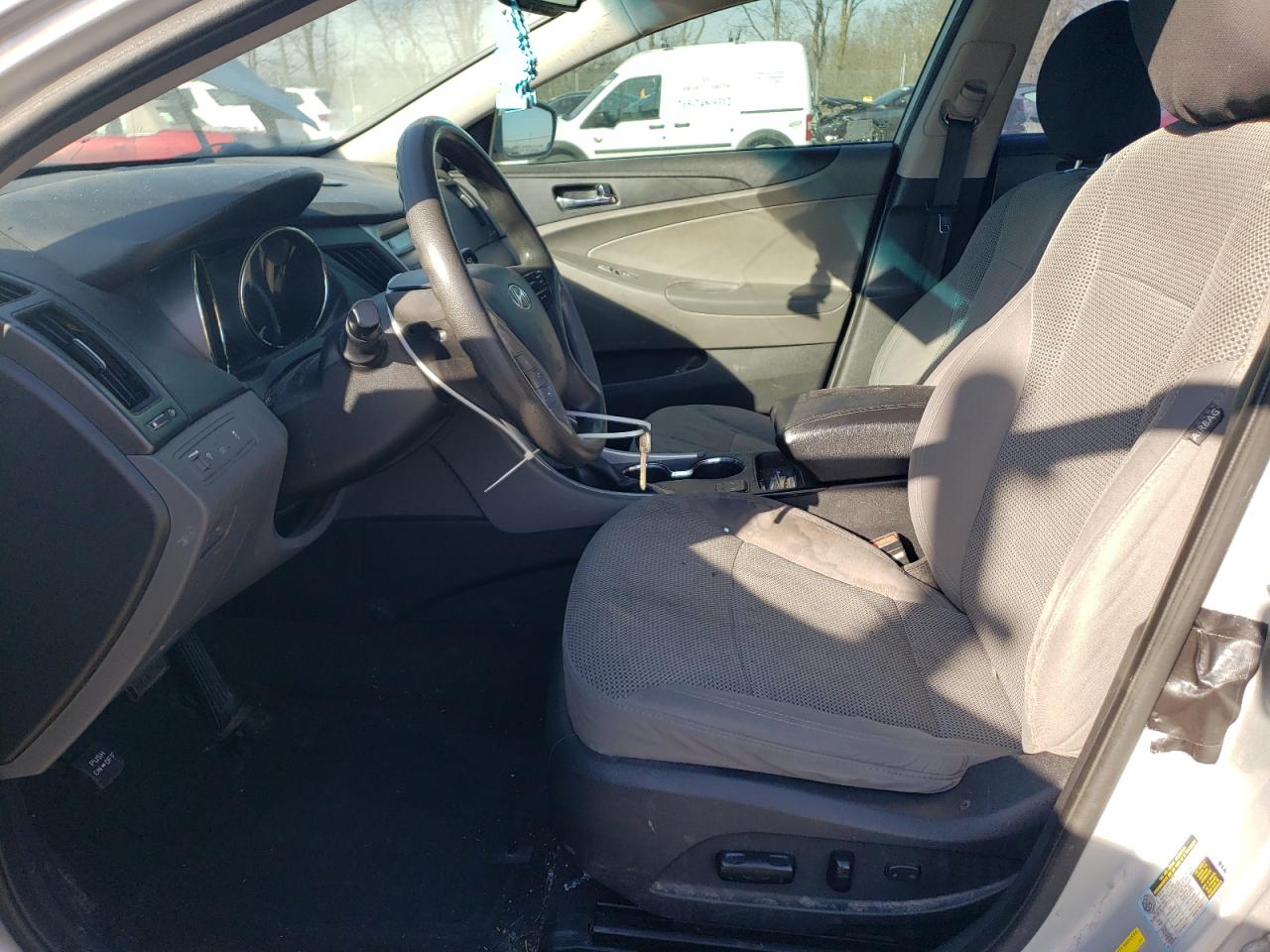 2013 Hyundai Sonata - Image 7