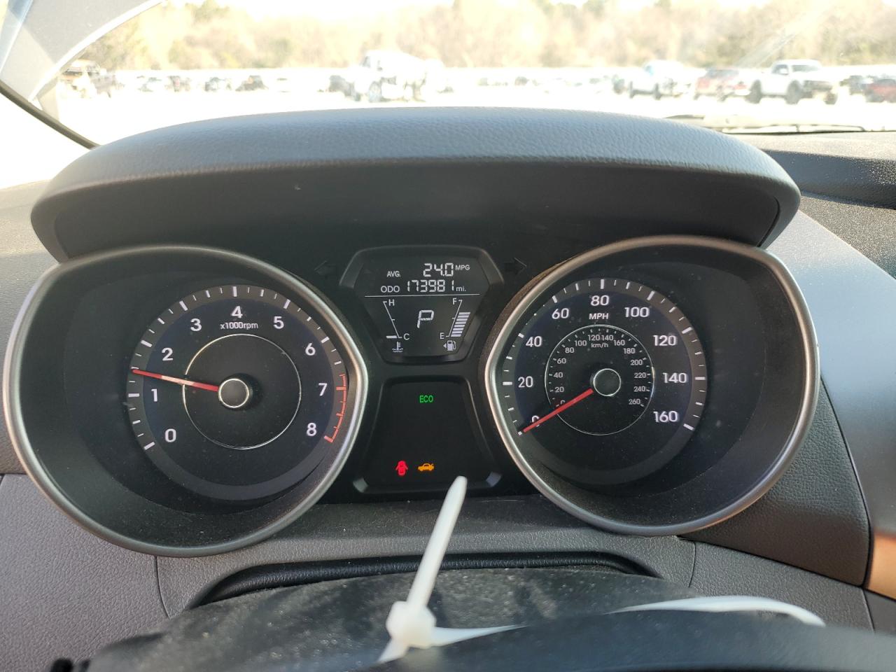 2013 Hyundai Elantra - Image 9