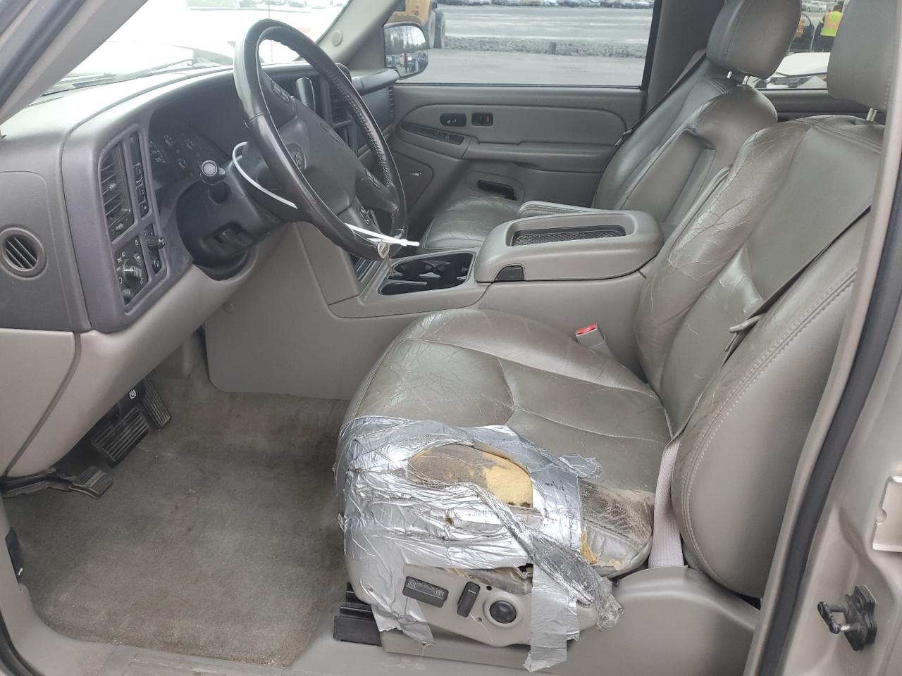 2004 GMC Yukon - Image 7